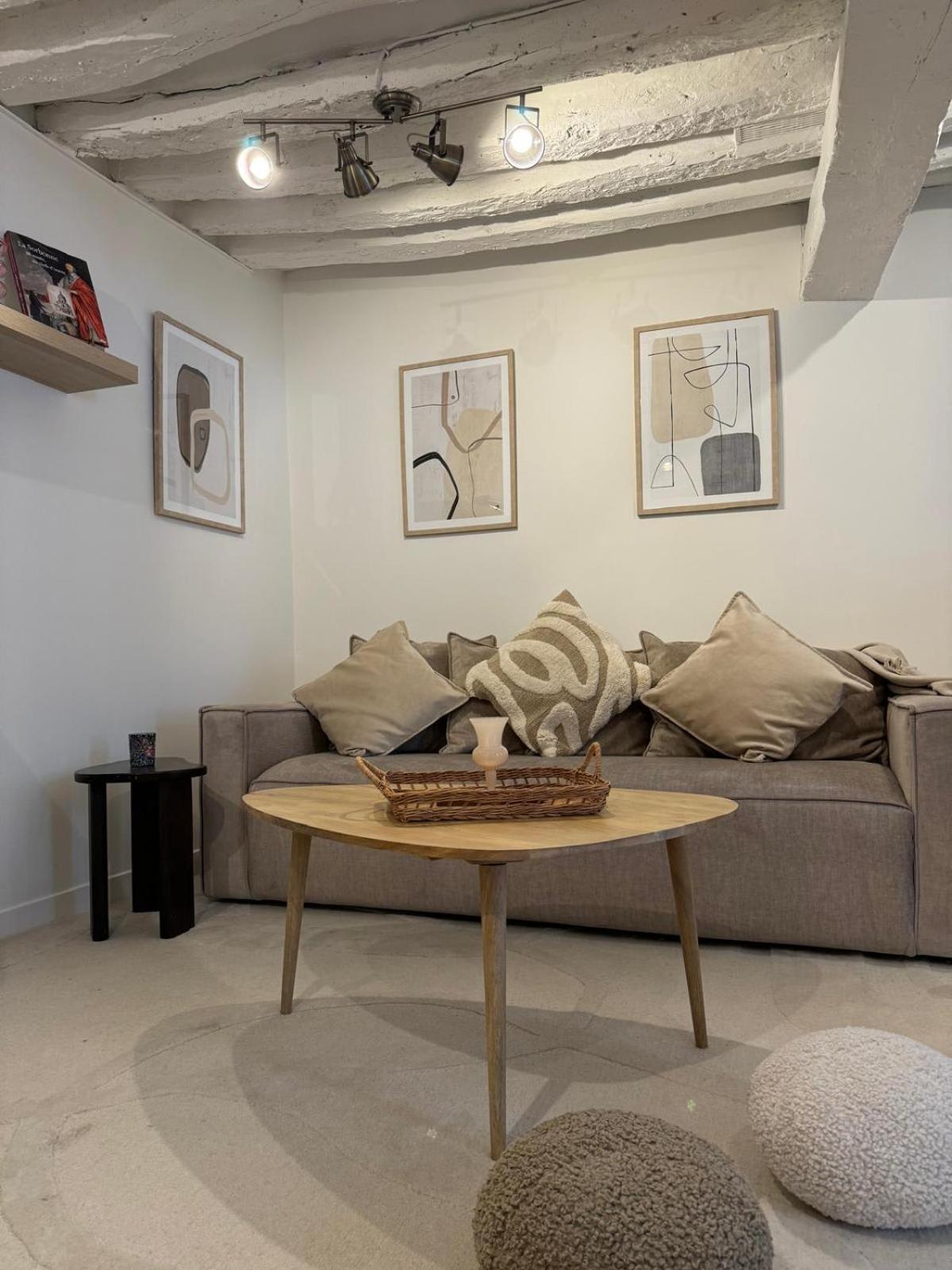 Apartment Saint Germain Des Pres Bon Marche By Studio Prestige Paris Luaran gambar